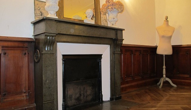 Authentic and warm, charming T2 in hyper center R. Royal old town