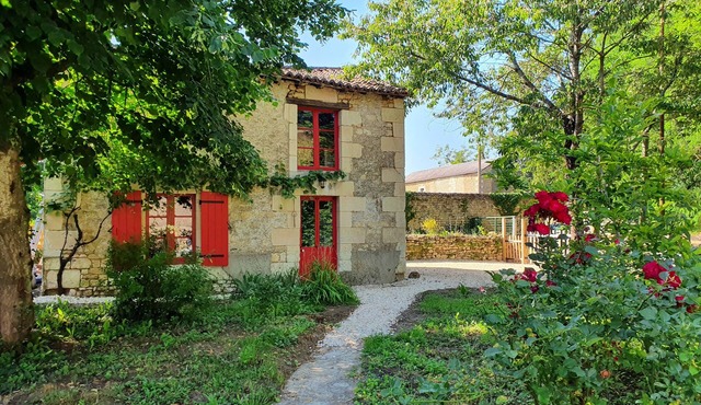Authentic and warm, Gîte de Marcoux