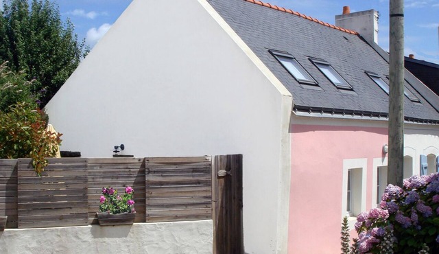 Authentic Belle-Iloise house, typical village near Palais and beaches