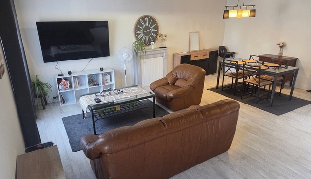 Authentic Brittany House with Private Garden and Easy Parking