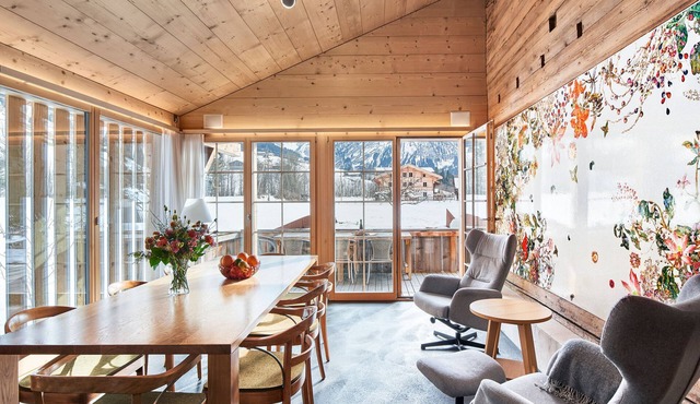 Authentic, comfortable chalet near Gstaad with breathtaking views