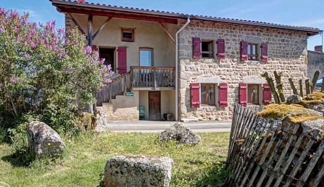 Authentic cottage, pets welcome - 8 guests
