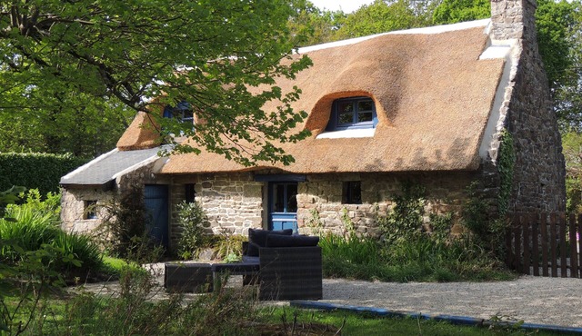 Authentic cottage located between two small ports of character .