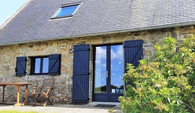 Authentic cottage close to the sea with vineyard view