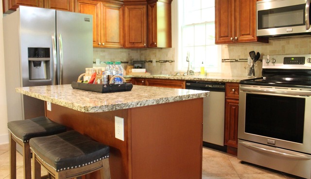 Authentic Edgewood 3 Bed House with Private Yard