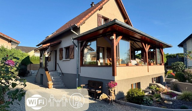 Authentic Family House with Garden and Parking