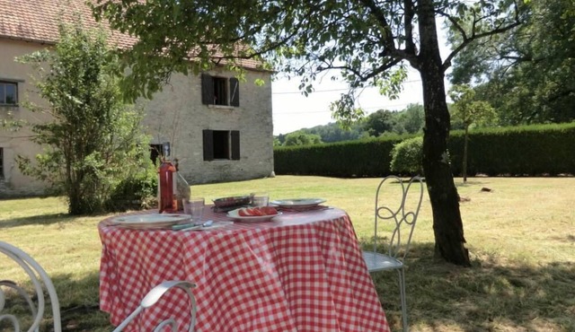 Authentic Comtoise farmhouse with all comforts on 7000m² of enclosed land