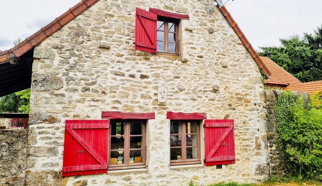 Authentic Gîte in the Bourgogne Omaël