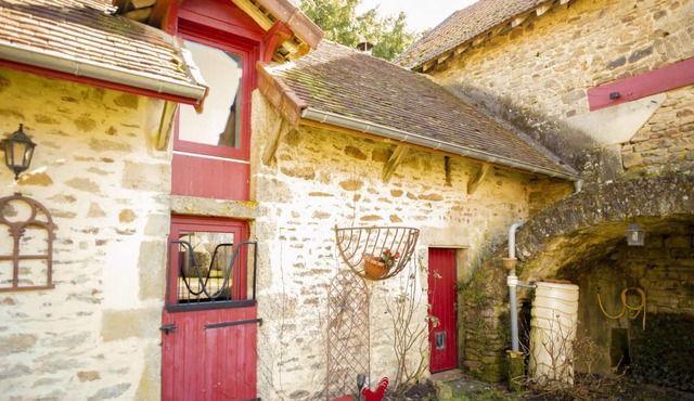 Authentic Gîte in the bourgogne Hahasiah