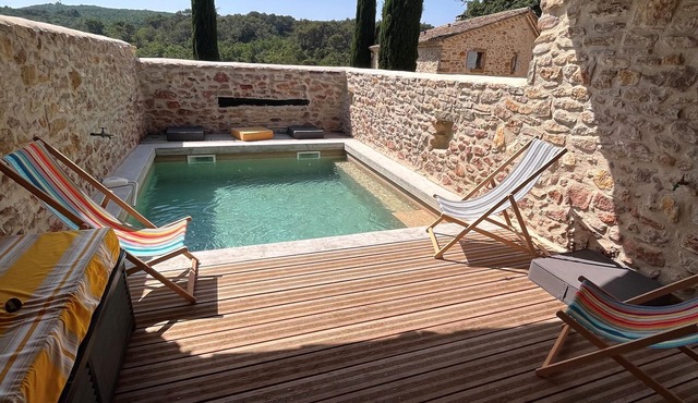 Authentic House, near Uzès, amazing view