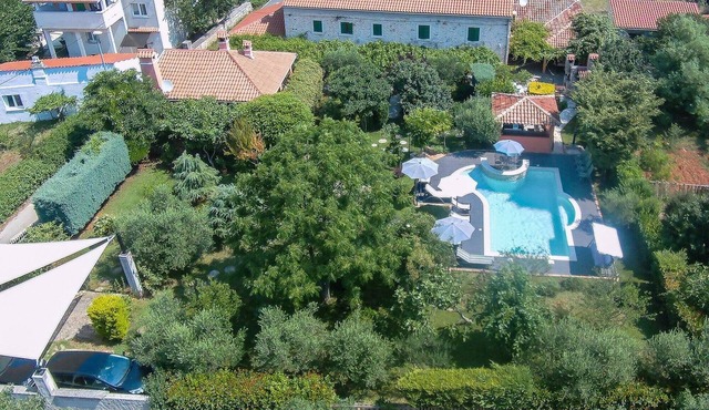 Authentic Istrian House - Apartment with saltwater pool- 15 min from Kamenjak