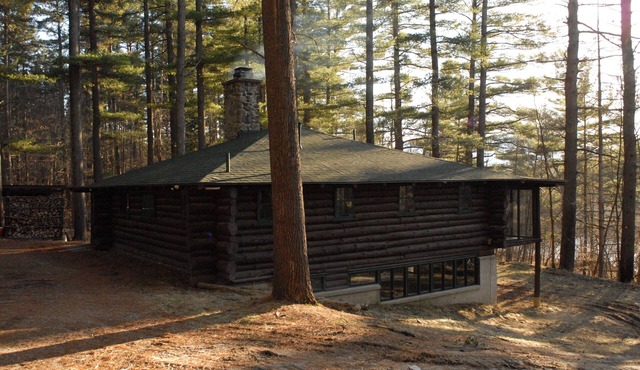 Authentic Log Cabin, Secluded Site on the Ausable River