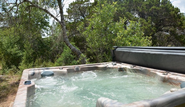 Authentic Log Cabin with Private Hot Tub!