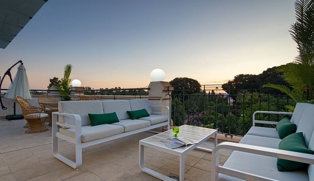 Authentic Luxury Stay Alcazar