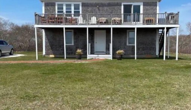 Authentic Nantucket Experience at Sunny Daze!