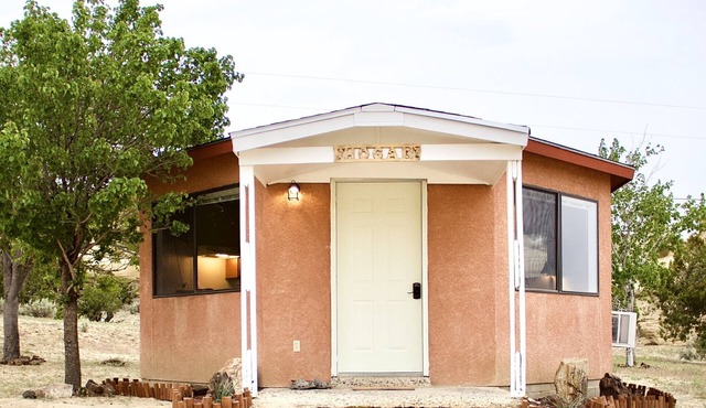 Authentic Native American Hogan Experience near Chaco Cultural Historical Park