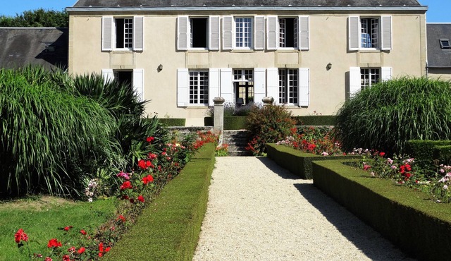 Authentic Normandy Manor between Bayeux & the D-Day beaches
