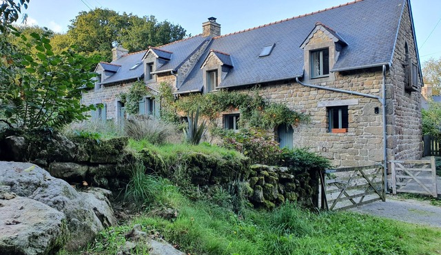 Authentic, peaceful house in the heart of Brittany