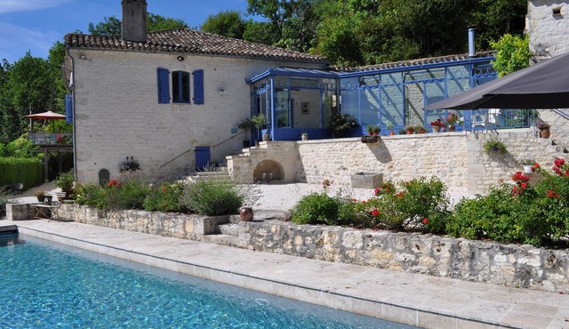 Authentic, renovated farmhouse with breathtaking view and large swimming pool