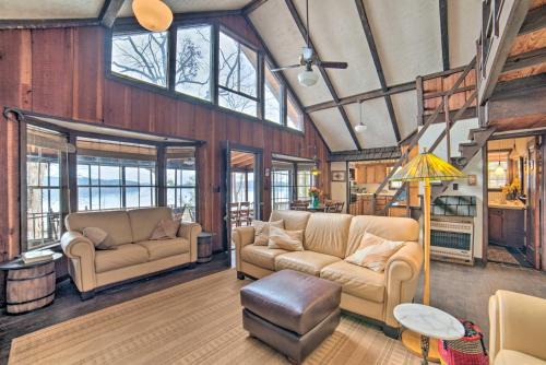 Authentic Retreat w/Private Dock on Coosa River!