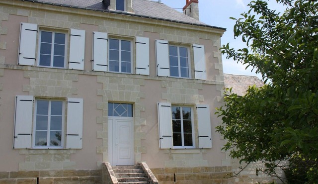 Authentic Stay in the Heart of Chinon Vineyards