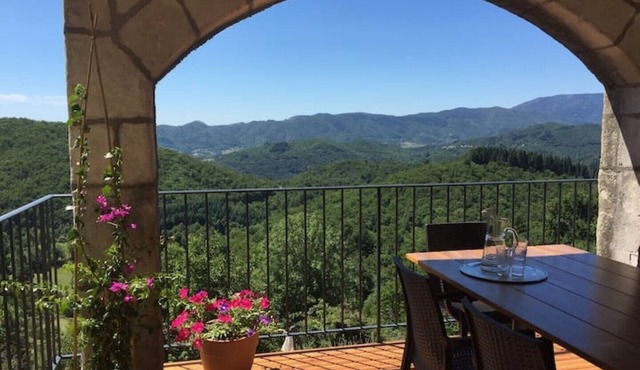 Authentic stay in the Ardeche with breathtaking views