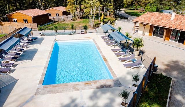 Authentic Stay in Dordogne – Comfortable Cottage with Heated Pool