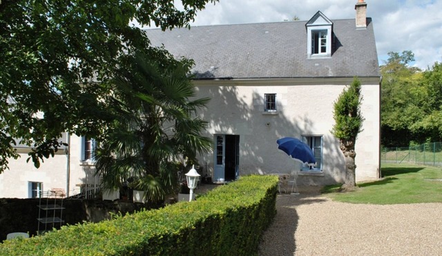 Authentic Stay in Old Mill - Cozy Cottage with Private Garden