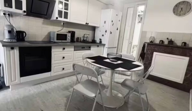 Authentic stay in the heart of lLevie - Warm, air-conditioned F3 apartment