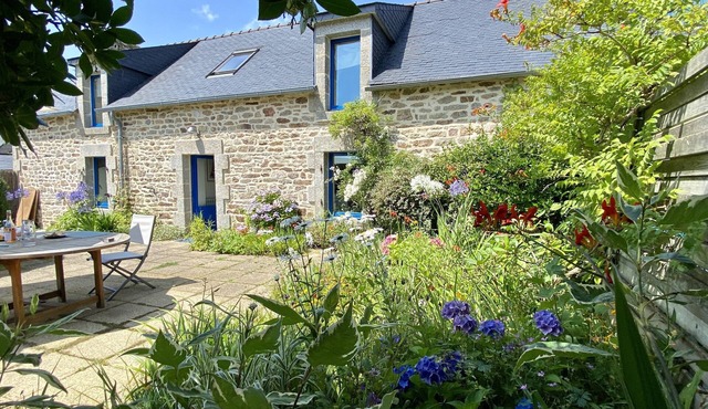 Authentic stone Penty 1.5 kms from the beach