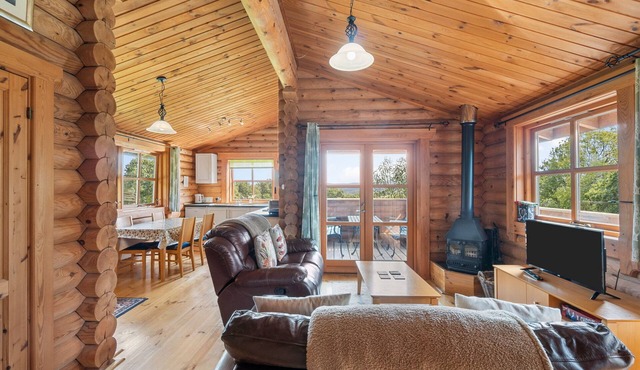 Authentic timber lodge located in Devon's heart at the edge of glorious Dartmoor