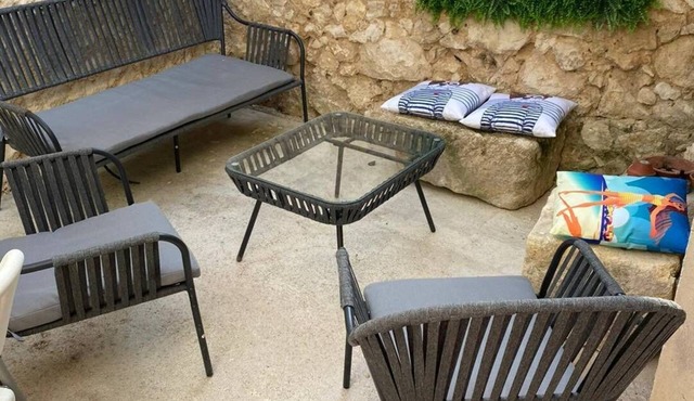AUTHENTIC WINEGROWER'S HOUSE 10 MIN FROM THE BEACHES