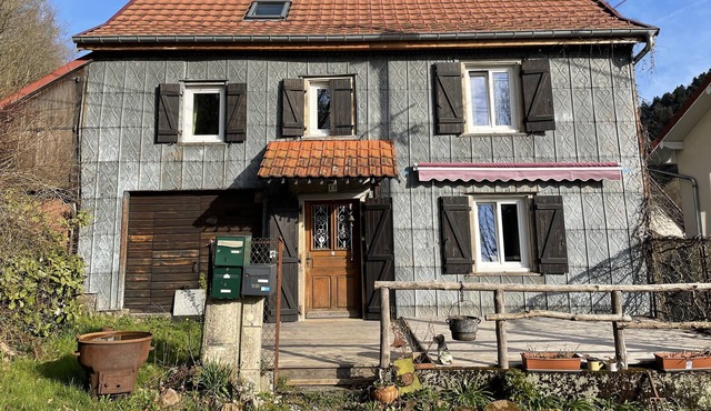 Authentical Bicentennial 3-Bed House in Lepuix