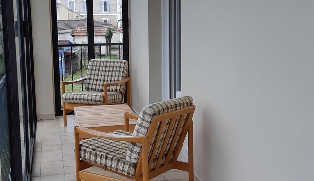 Authenticité, Calme, Jardin Privatif, 12kms Plages 200m Commerces, Idéal Famille