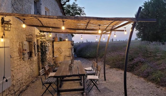 Authentiek landhuis met zwembad in Dordogne.