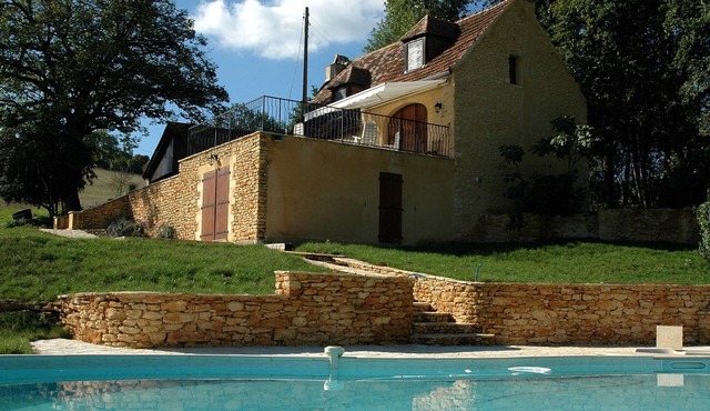 Authentiek vakantie huis met prachtig uitzicht en groot zwembad - la Benara