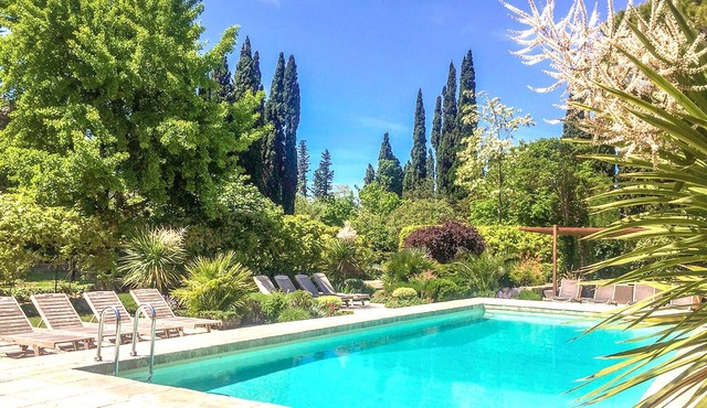 Authentique maison piscine