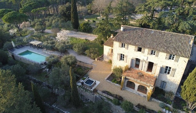Authentique Bastide Provençale au Cœur des Vignes D'un Domaine