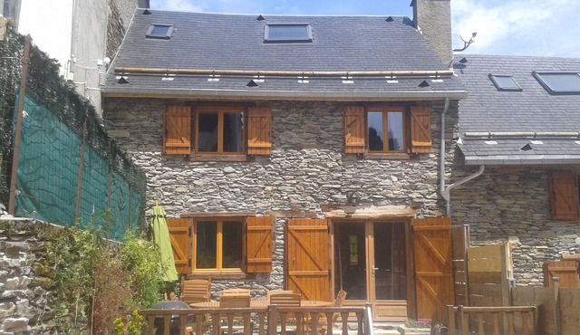 Authentique Chalet Grange Classe 3, Jardin Clôture, A 5 MN DU Centre DE Luchon