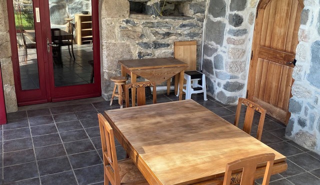 Authentique Maison du Plateau Ardéchois du 16eme Siècle Entièrement Restaurée