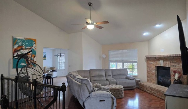 Autumn Elite Home with Pool & Fire Pit Near St Louis