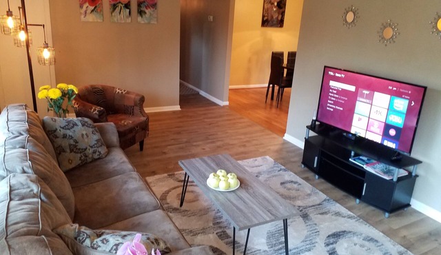 AUTUMN MAPLE HOUSE IN HENRIETTA, 3 BEDROOM, SPA SHOWER