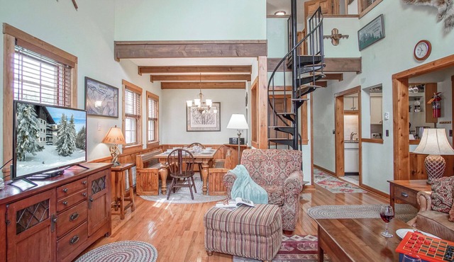 Autumn Mountain Stay | Whistlepunk 32, 4BR + Loft