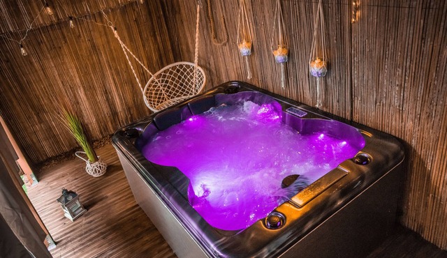 Aux 3 Nuances Suites Privatives & Spa