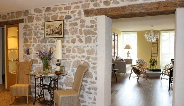 Aux Pierres Magiques