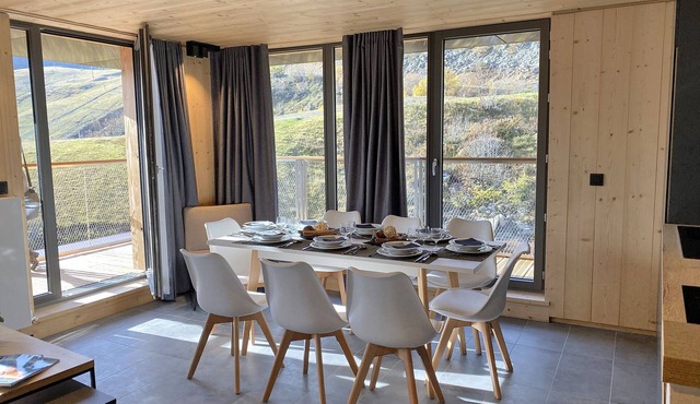 Aux pieds pistes ! T2 moderne tout équipé + vue