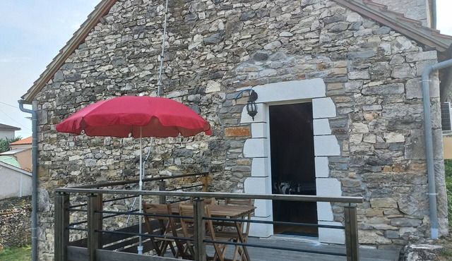 Aux Pierres de Noziières