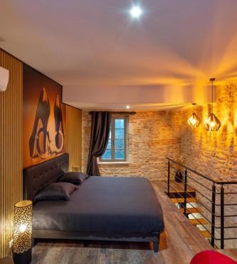 Aux Secrets des Arcs - Maison Love Room - Balnéo & Sauna - Cahors