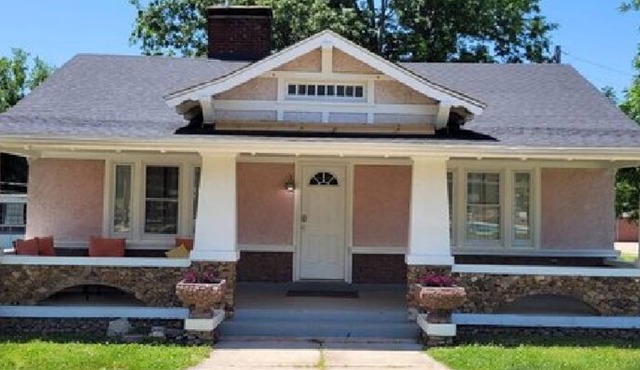 AV Bungalows #1 with Loft