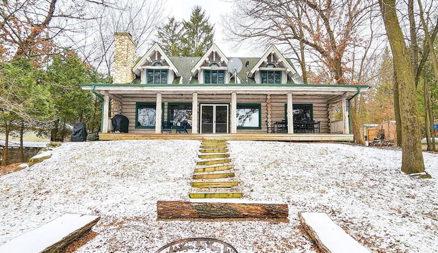 Avail this weekend! Lake Cabin w/King, Sauna